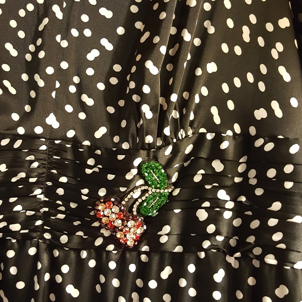 Dress - Picture 4 of 5